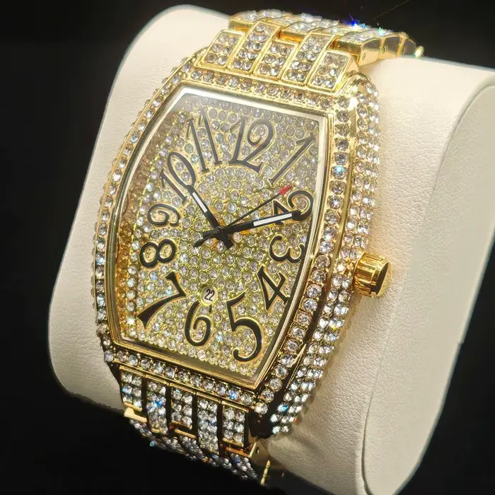 UNIGUET or glacé montres homme mode Quartz montre-bracelet Hip Hop diamant Bling AAA bijoux montre pour hommes Relogio Masculino