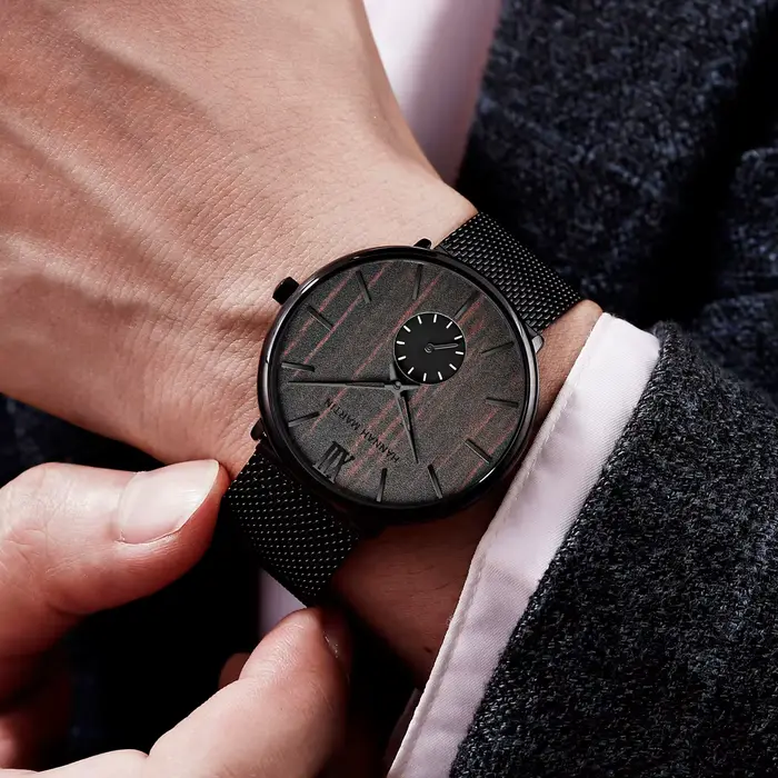 Montre-bracelet en acier inoxydable et bois pour homme, avec cadran en bois, résistance à l'eau 3ATM, mouvement à quartz, bracelet en maille, style fashion et casual, fermoir pliant sécurisé