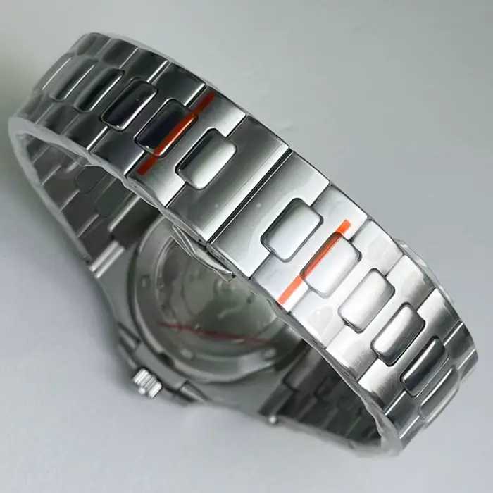 Montre mécanique automatique pour hommes avec bracelet étanche en acier inoxydable et date MIYOTA8215