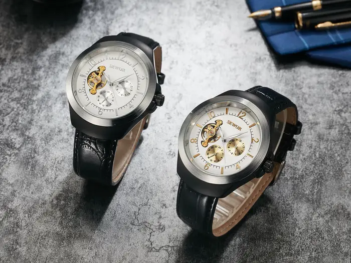 Montre mécanique automatique à remontage automatique pour homme