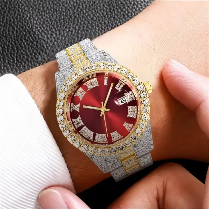 Montre glacée étanche pour hommes