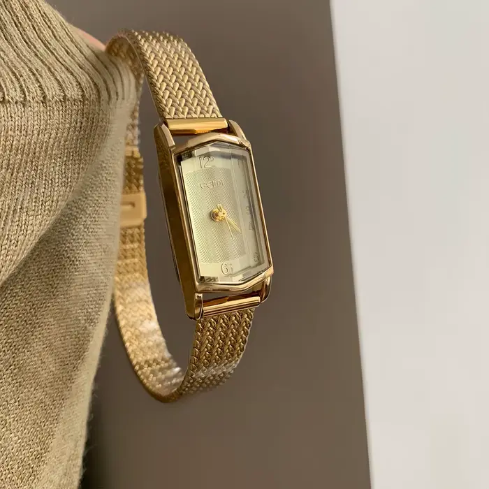 Montre en or Vintage pour cadran rectangulaire délicat, montre à Quartz étanche pour femmes