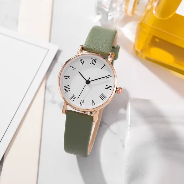 Montre à quartz analogique brillante en cuir PU pour femme
