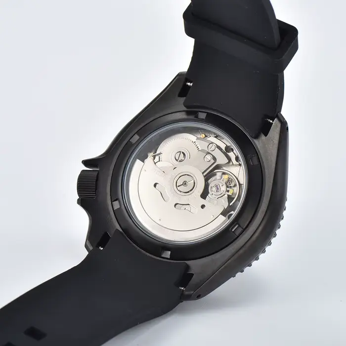 Montre étanche en acier inoxydable avec lunette en céramique verre saphir convexe mouvement automatique NH36 pour hommes occasions spéciales