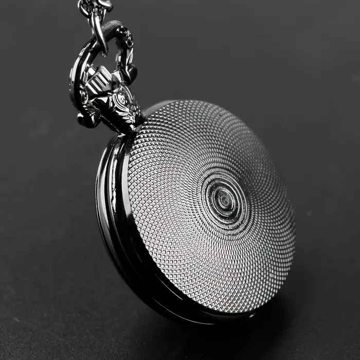 Montre de poche Black Raven au design gothique avec boîtier et bracelet en alliage de collier