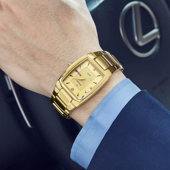 Montre-bracelet carrée en acier inoxydable doré pour homme