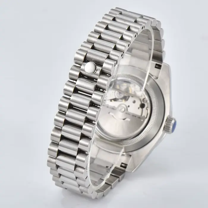 Montre 40mm hommes mouvement automatique montres mécaniques en acier inoxydable boîtier en verre saphir