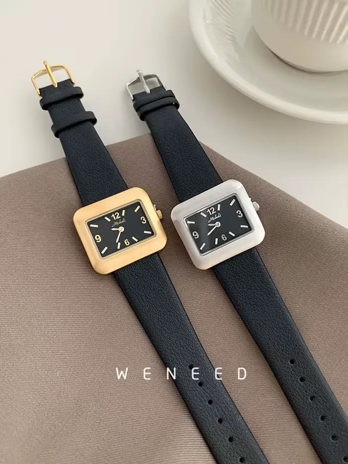 Montre carrée de mode pour femme élégante résistante à l'eau avec bracelet en cuir pour occasions spéciales femmes style casual et chic