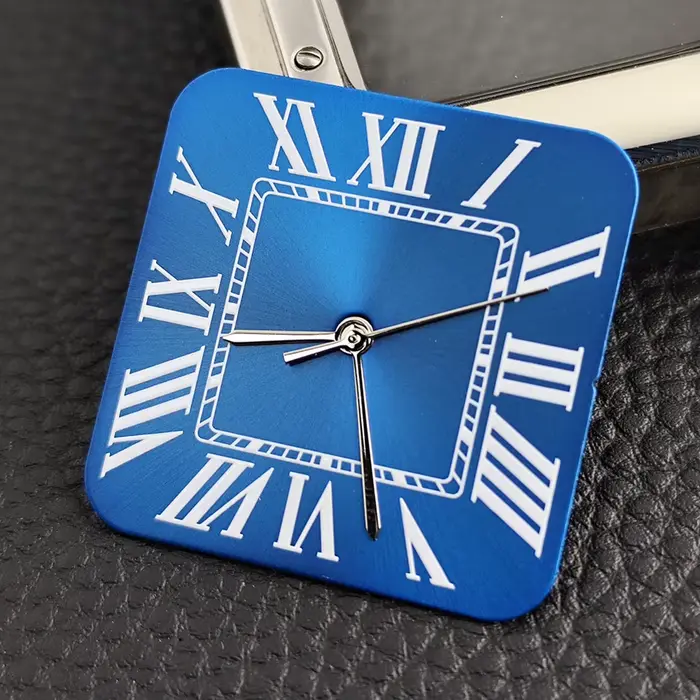 Montre à cadran carré de 27 mm avec chiffres romains