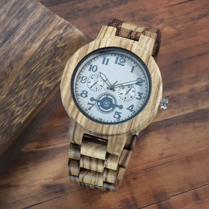 Montres en bois faites à la main minimalistes pour hommes occasionnels sportives élégantes cadeaux