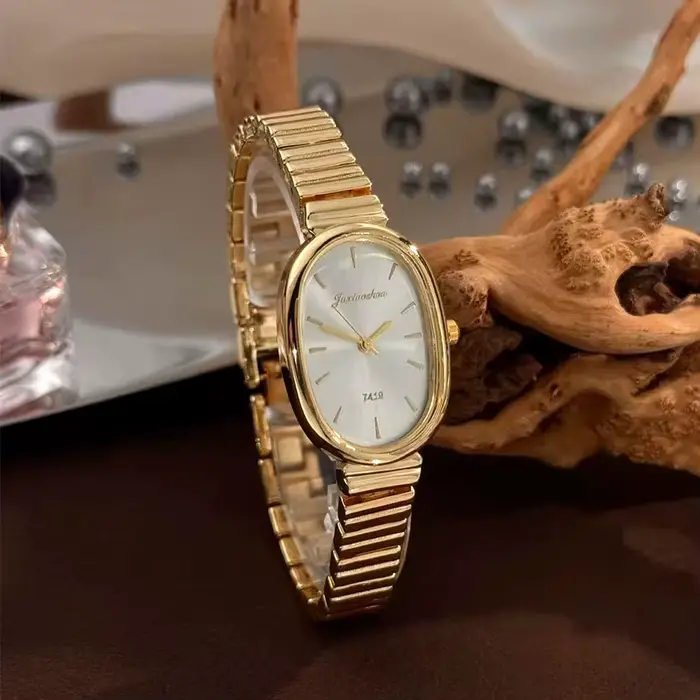 Montre Quartz Ovale Retro Dorée Élégante Femme Occasions Spéciales Tendance Haut De Gamme