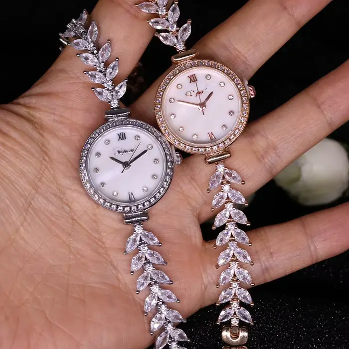 Montre à Quartz japonaise couronne royale pour femmes