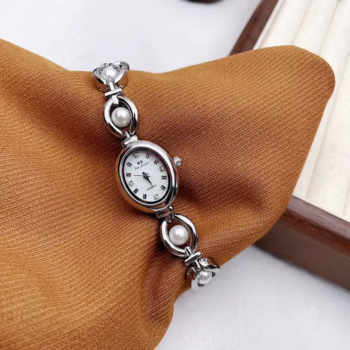 Montre pour femme Bracelet montres à Quartz marque de luxe Vintage décontracté petite horloge en argent haute qualité