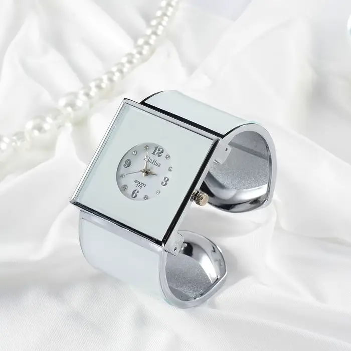 Grand Bracelet en acier inoxydable pour femmes montres