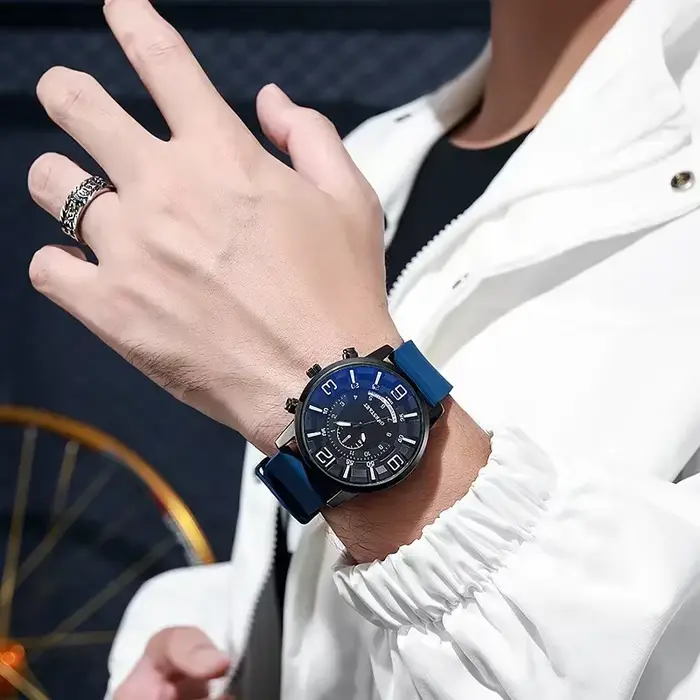 Montre à quartz d'affaires simple classique pour hommes