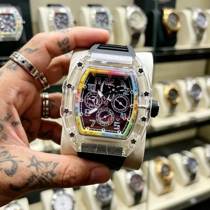 Montre à quartz transparente haut de gamme pour homme, cadran arc-en-ciel tendance, étanche, montre-bracelet de luxe léger ajourée, montre polyvalente pour homme, style sportif, décontractée et élégan