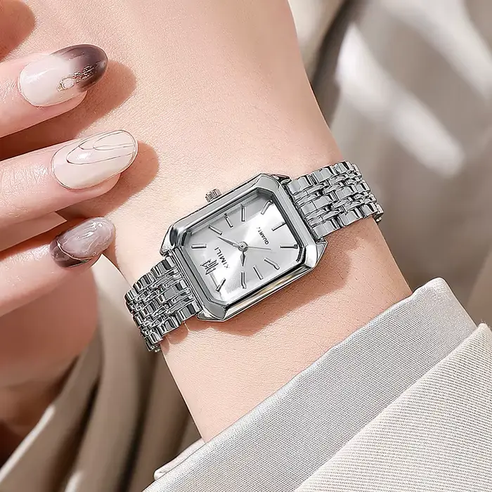 Montre à quartz de luxe pour femme