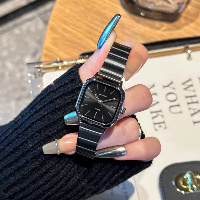 Offre spéciale marque de luxe montre noire femmes mode montres à Quartz dames réglable bracelet en acier inoxydable