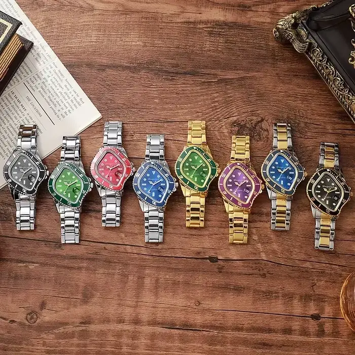 Montre homme torsadée effet fusion boîtier en acier avec bracelet quartz en acier pour homme occasionnels spéciaux