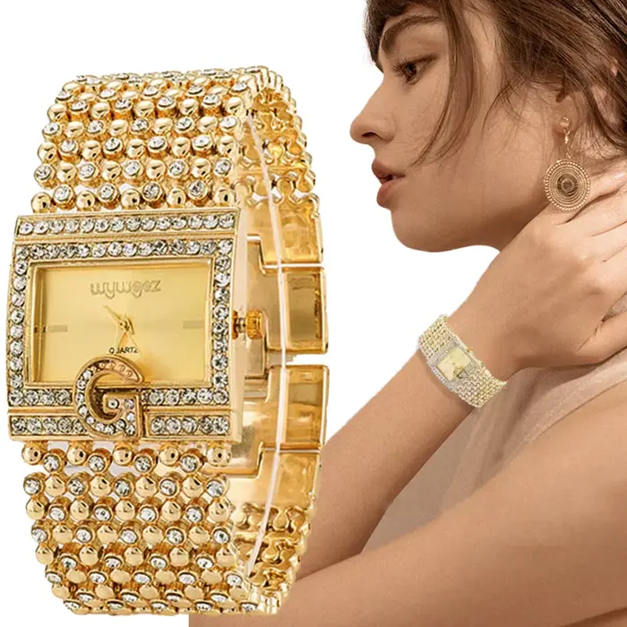 Montres carrées simples en or pour femmes