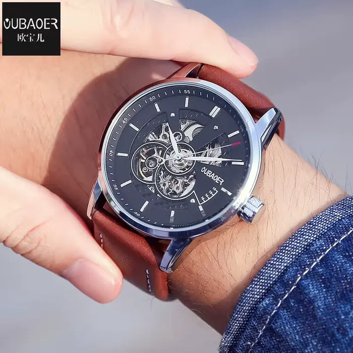 Montre OUBAOER automatique hommes squelette résistante à l'eau avec bracelet en cuir pour homme style fashion et casual occasions spéciales