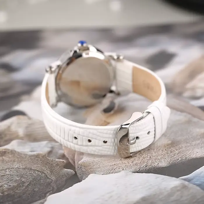 Montre Mécanique existent pour Femme