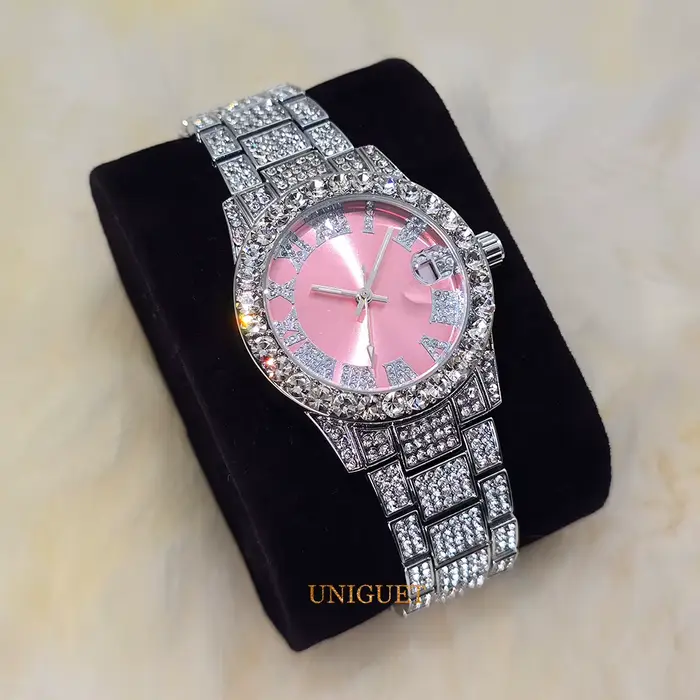 Montre élégante pour femmes
