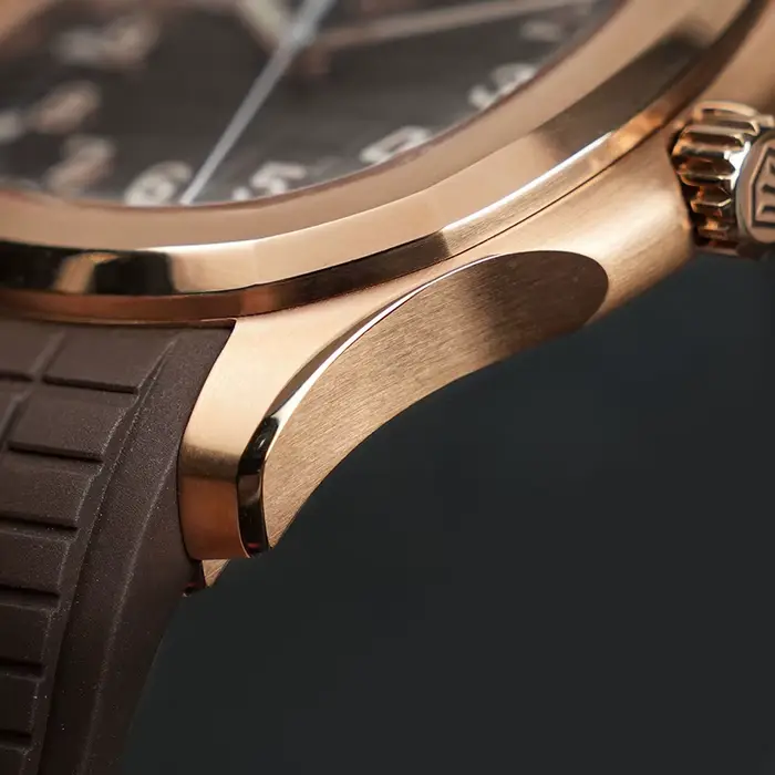 Montre de plongée Watchdives WD008 en acier inoxydable avec bracelet en silicone étanche 100m pour hommes aventuriers et occasions spéciales