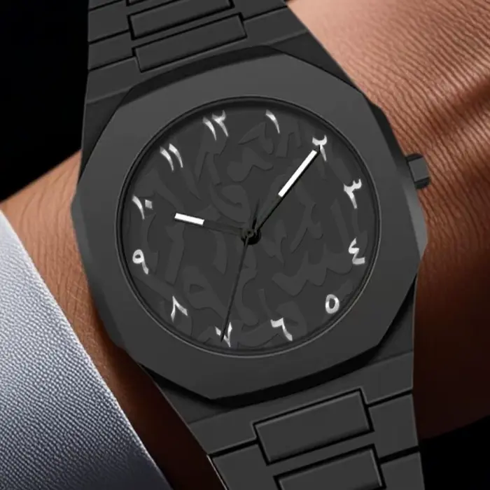 Montre à cadran arabe étanche avec bracelet en plastique