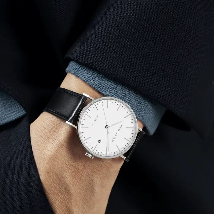 Montre Hannah Martin homme automatique élégante résistante à l'eau pour occasions spéciales et tous les jours