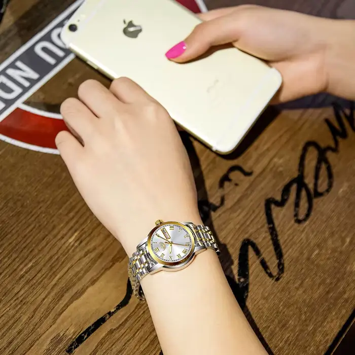 LIGE 2025 nouvelle montre en or femmes montres dames créatif en acier