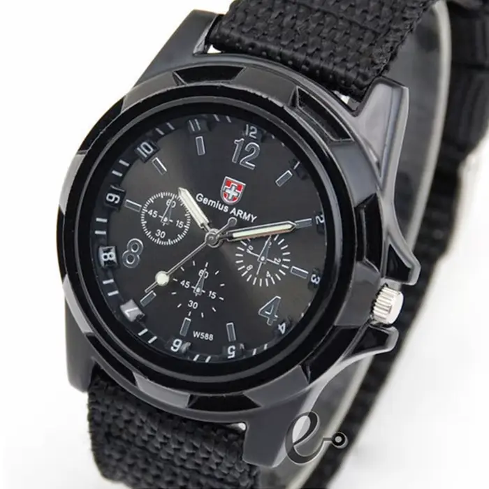 Montre à quartz avec bracelet en toile pour homme