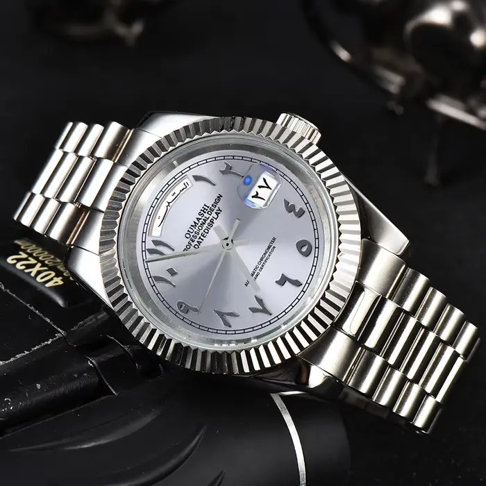 Montre 40mm hommes mouvement automatique montres mécaniques en acier inoxydable boîtier en verre saphir
