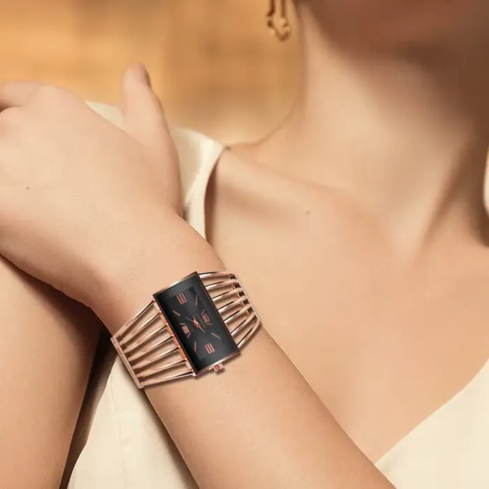 Montre bracelet en or pour femme