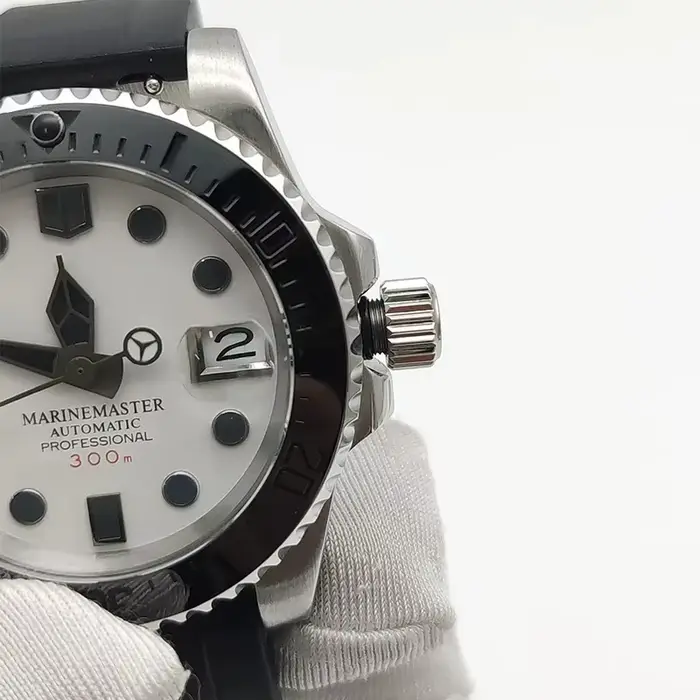 Montre de plongée pour homme