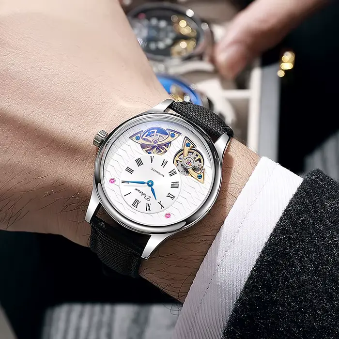 Nouvelles montres pour hommes Tourbillon montre mécanique creuse