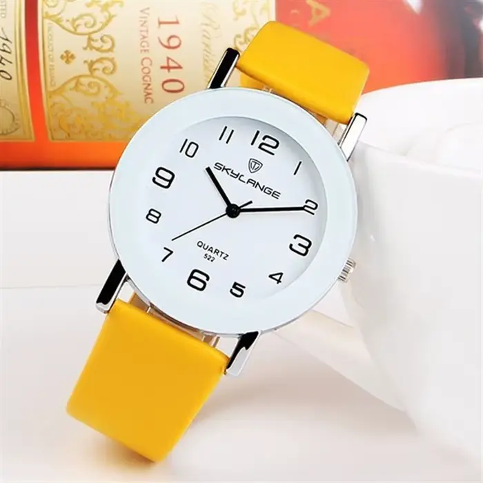 Femmes montre noire offre spéciale bracelet en cuir en acier inoxydable analogique Quartz montre-bracelet dame femme montres décontractées