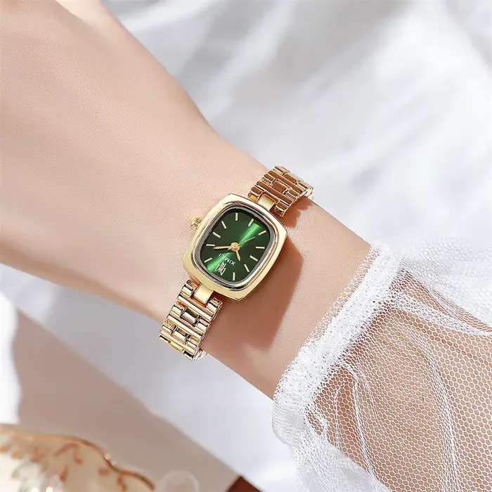 Nouvelle montre carrée pour femme
