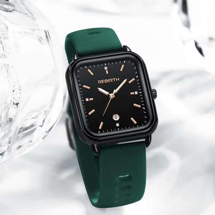 Nouvelle montre à quartz pour femme au design simple