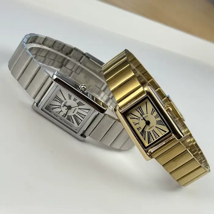 Vintage petite montre en or pour femmes