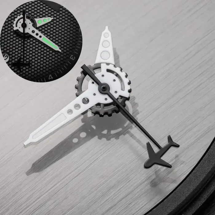Aiguilles de montre mécaniques lumineuses vertes en forme d'engrenage pour mouvements NH35/NH36/4R/7S avec options de style aviation minimaliste et engrenage pour hommes et femmes occasions spéciales