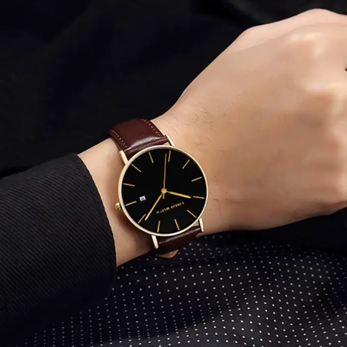 Hannah Martin hommes montre en cuir Style d'affaires mouvement à Quartz japonais 3Bar étanche horloge loisirs sport