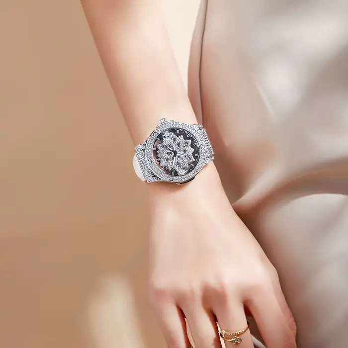Montre pour femme populaire avec grand cadran à la mode