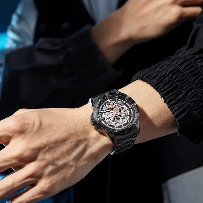Montre automatique homme style fashion casual acier inoxydable résistante à l'eau occassions professionnelles et décontractées