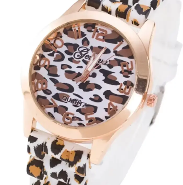 Montre décontractée léopard Mode Genève pour femmes, bracelet en silicone, résistante aux chocs, parfait pour toutes les occasions, cadeau idéal
