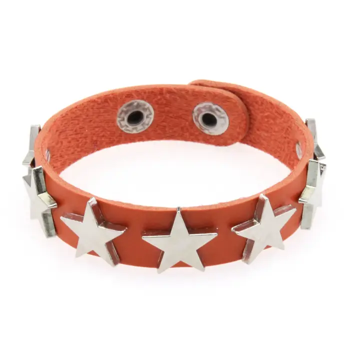 Bracelet style punk étoile