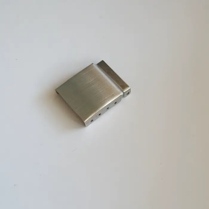 Extension de fermoir de bracelet de montre couleur argent pour ajustement parfait et style élégant pour hommes et femmes diverses occasions