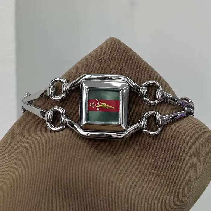 Montre quotidienne étanche pour femme CILOA