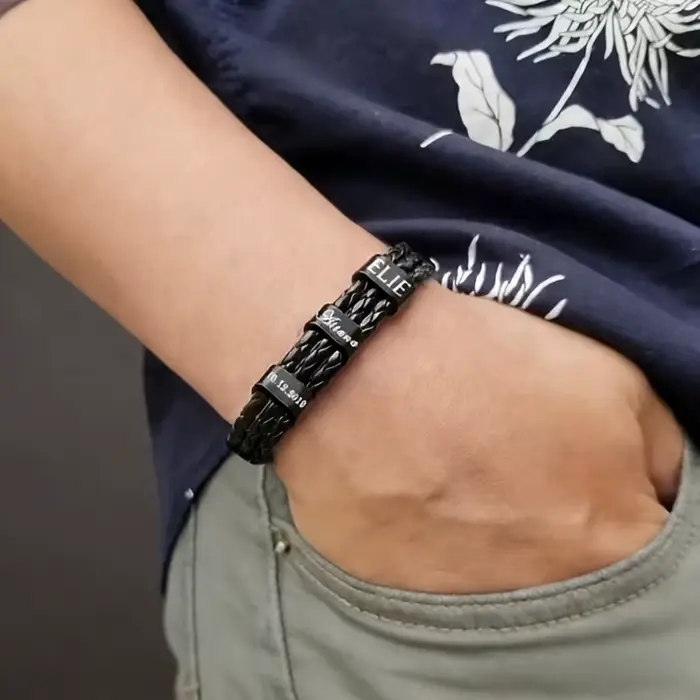 Bracelet personnalisé en acier inoxydable avec jusqu'à 5 noms pour homme cadeau attentionné pour père mari grand-père occasion spéciale
