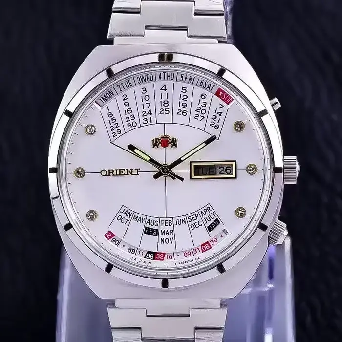 Montre Orient automatique mécanique 118A avec grand cadran rotatif